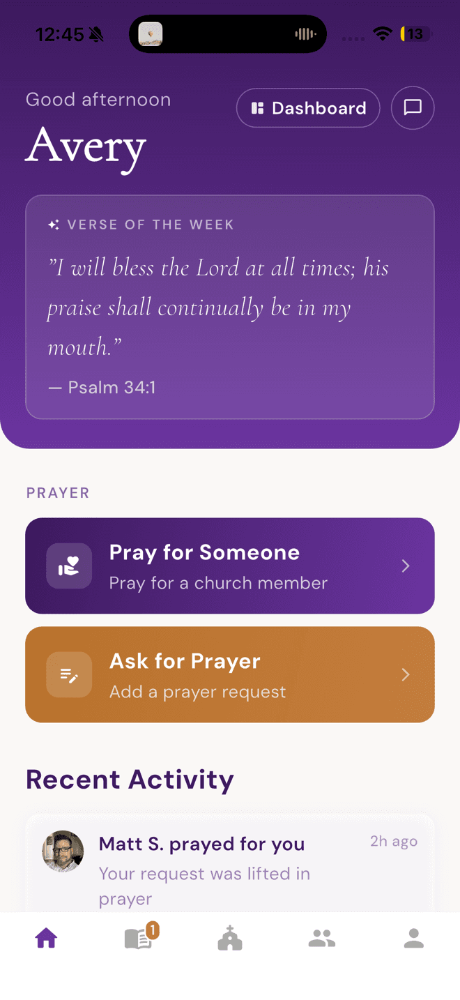 App home screen with the verse of the week and prayer shortcuts